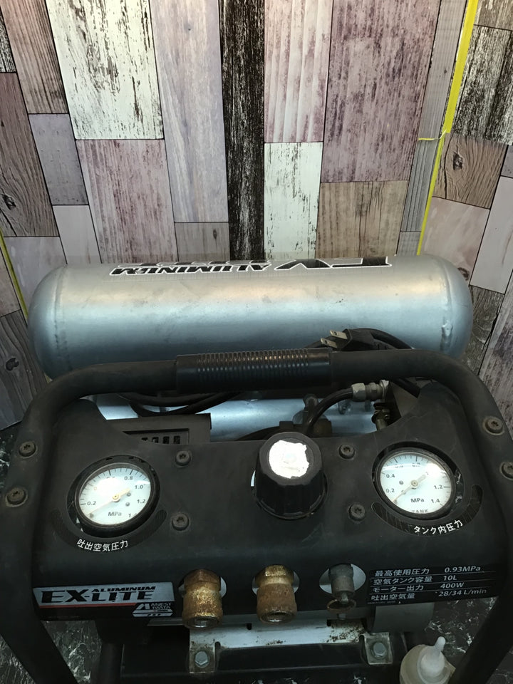 ○アネスト岩田キャンベル コンプレッサー・エクストラライト 1/2HP オイルフリー FX9017【八潮店】