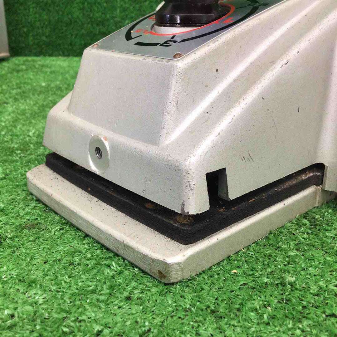 【現状品】 マキタ/makita 2スピード電気カンナ 1804N 【鴻巣店】