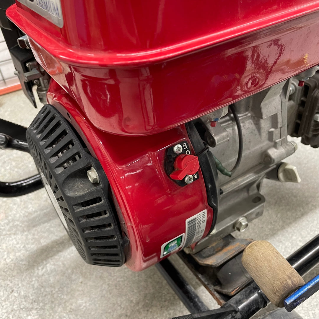 【店頭受取り限定】〇makita マキタ エンジン高圧洗浄機 EHW152【八潮店】