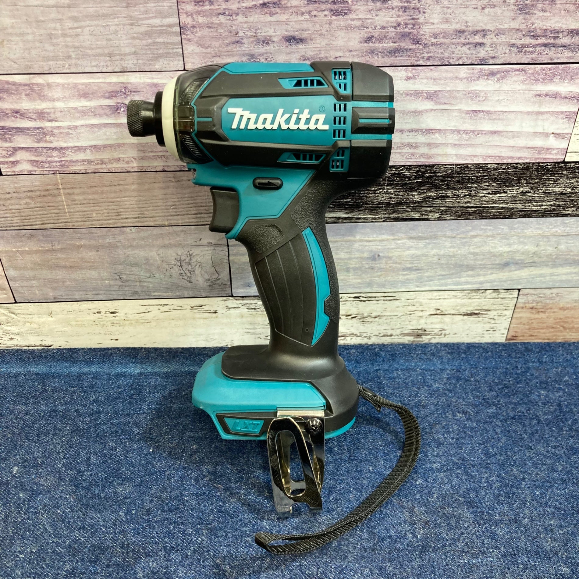 ☆マキタ(makita) コードレスインパクトドライバー TD149DRFX【八潮店