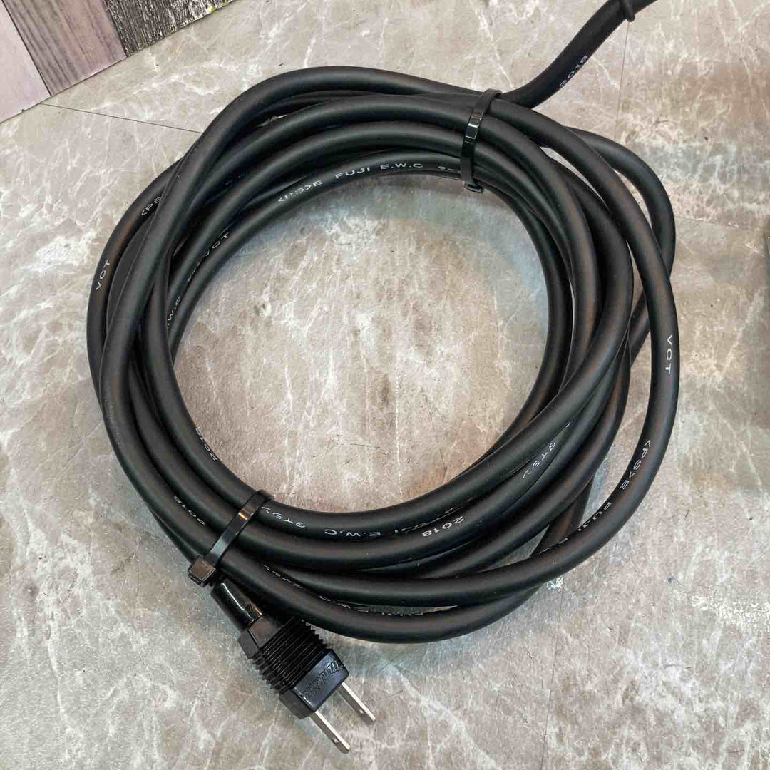 【中古品】★マキタ makita 147mm 電子マルノコ 5332C 本体のみ【八潮店】