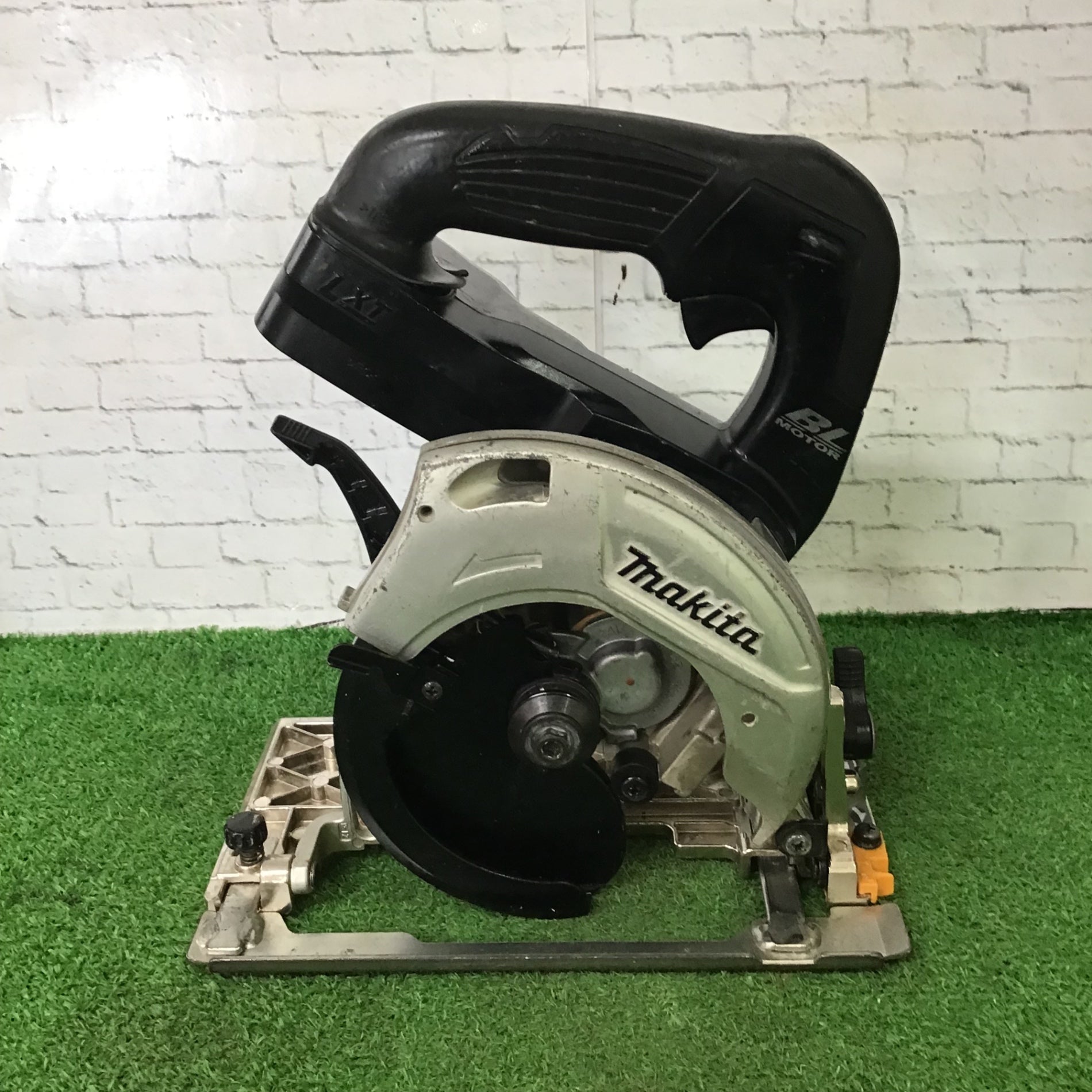☆マキタ(makita) コードレス丸のこ HS471DZB【町田店】 – アクト
