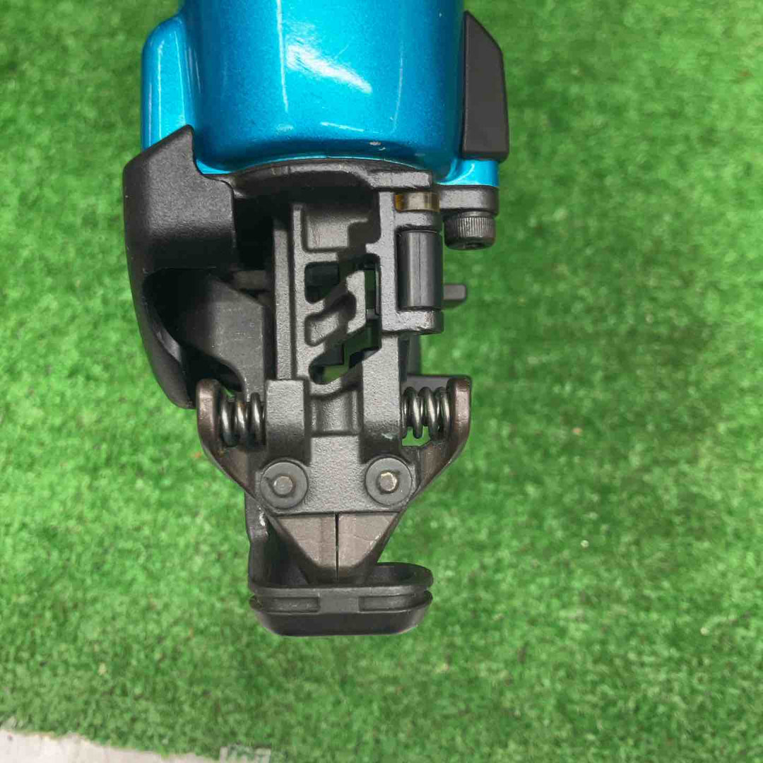 ★マキタ(makita) 高圧エアネジ打ち機 AR411HRM【桶川店】
