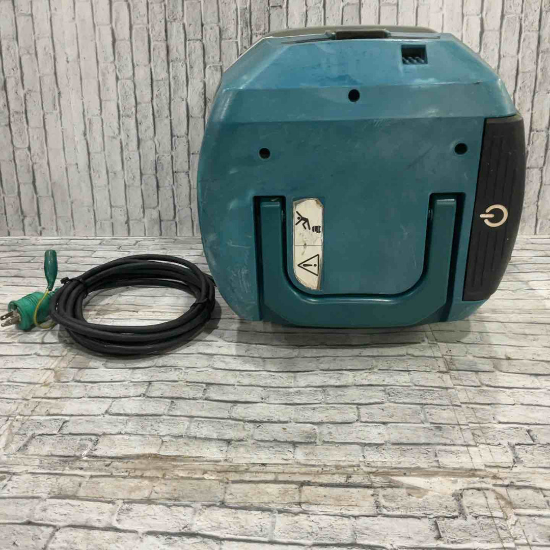 ★マキタ(makita) 集じん機 乾式 VC0830 連動機能【川口店】