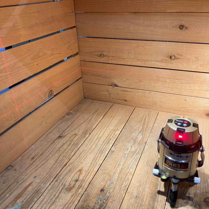 【中古品】タジマ(Tajima) フルラインレーザー墨出し器 GT8ZS-I 矩十字・横全周 GT8ZS-I【所沢店】