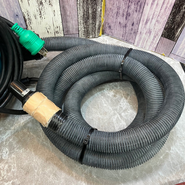 ★マキタ(makita) 小型集じん機 乾式 450(P) 集じん袋、ホース付き【八潮店】