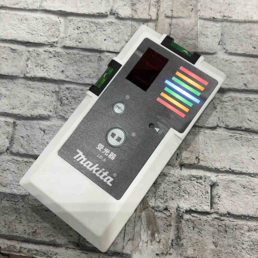 ◇マキタ(makita) 水平/垂直ラインレーザー墨出し器 SK501P【川口店】