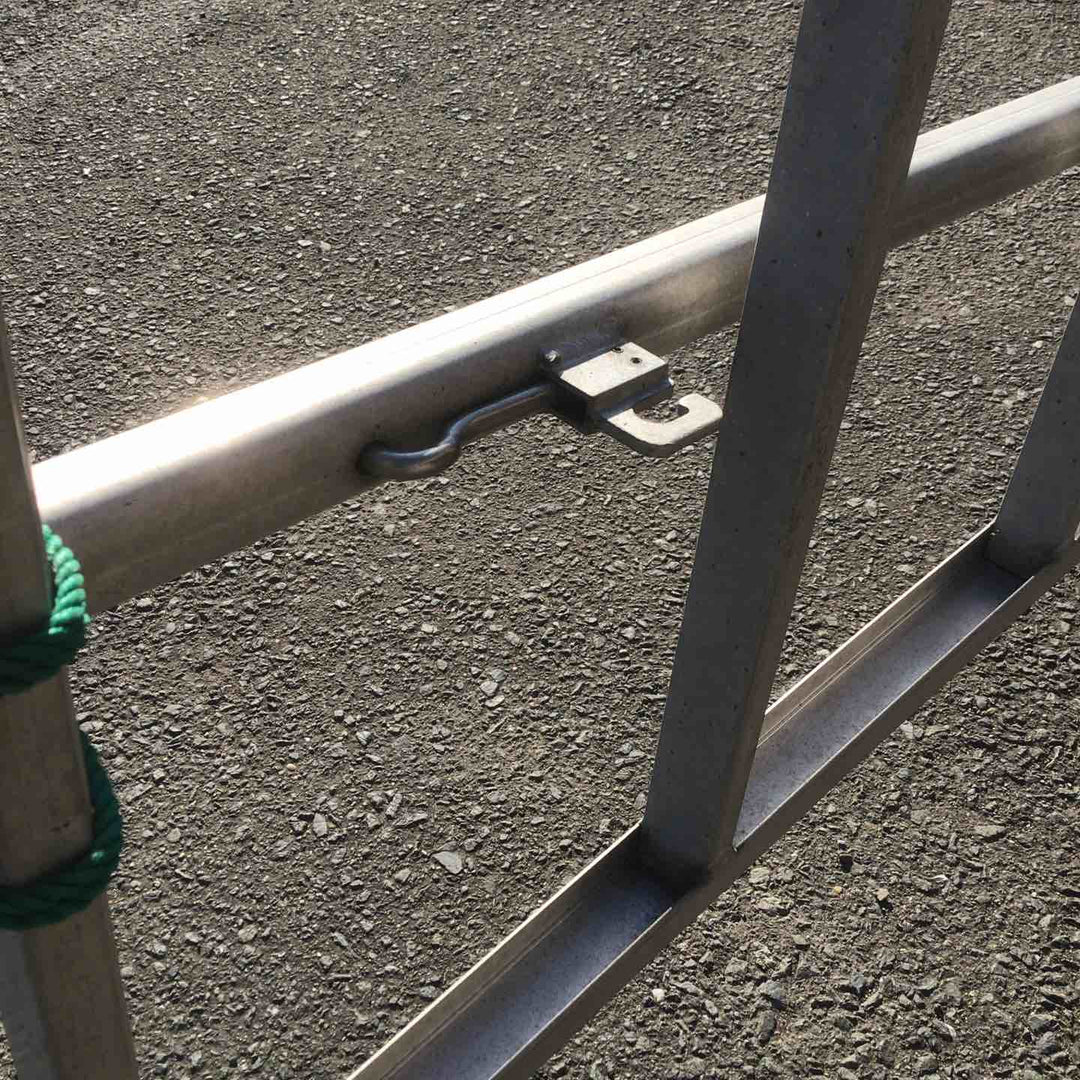 【現状品 / 店頭受取り限定】 12尺園芸三脚 メーカー/ 型式不明 【鴻巣店】