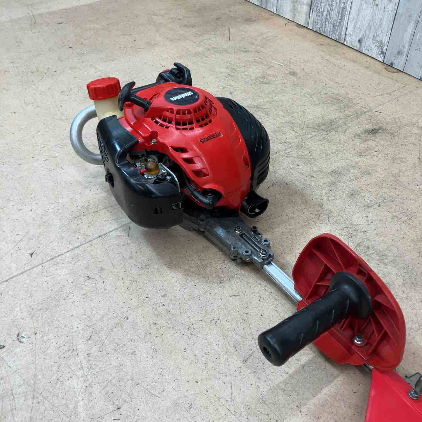 中古品】新ダイワ(shindaiwa) エンジンヘッジトリマ HT2210S トリマー