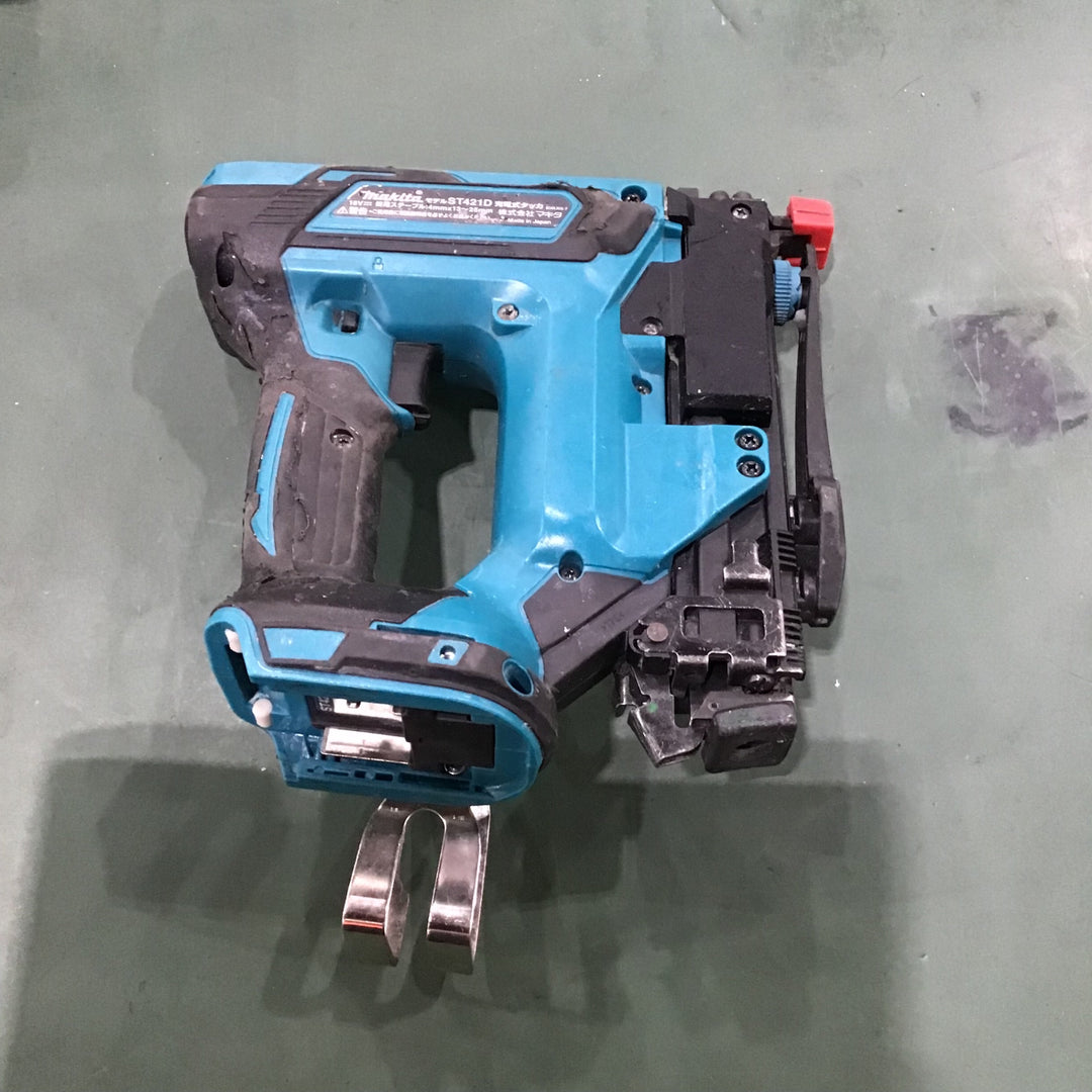 ★マキタ(makita) コードレスタッカー ST421DZK【川口店】