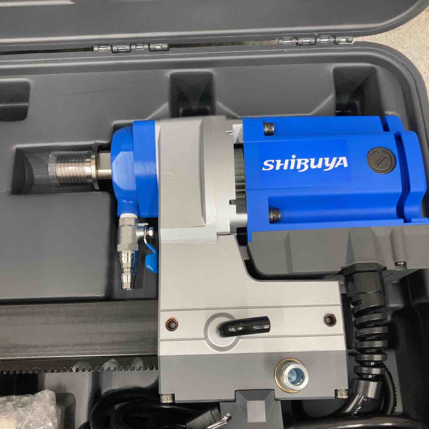 未使用品】シブヤ コアドリル TS-095 200mm延長バー付き【八潮店 未使用品】シブヤ コアドリル TS-095 200mm延長バー付き【八潮店