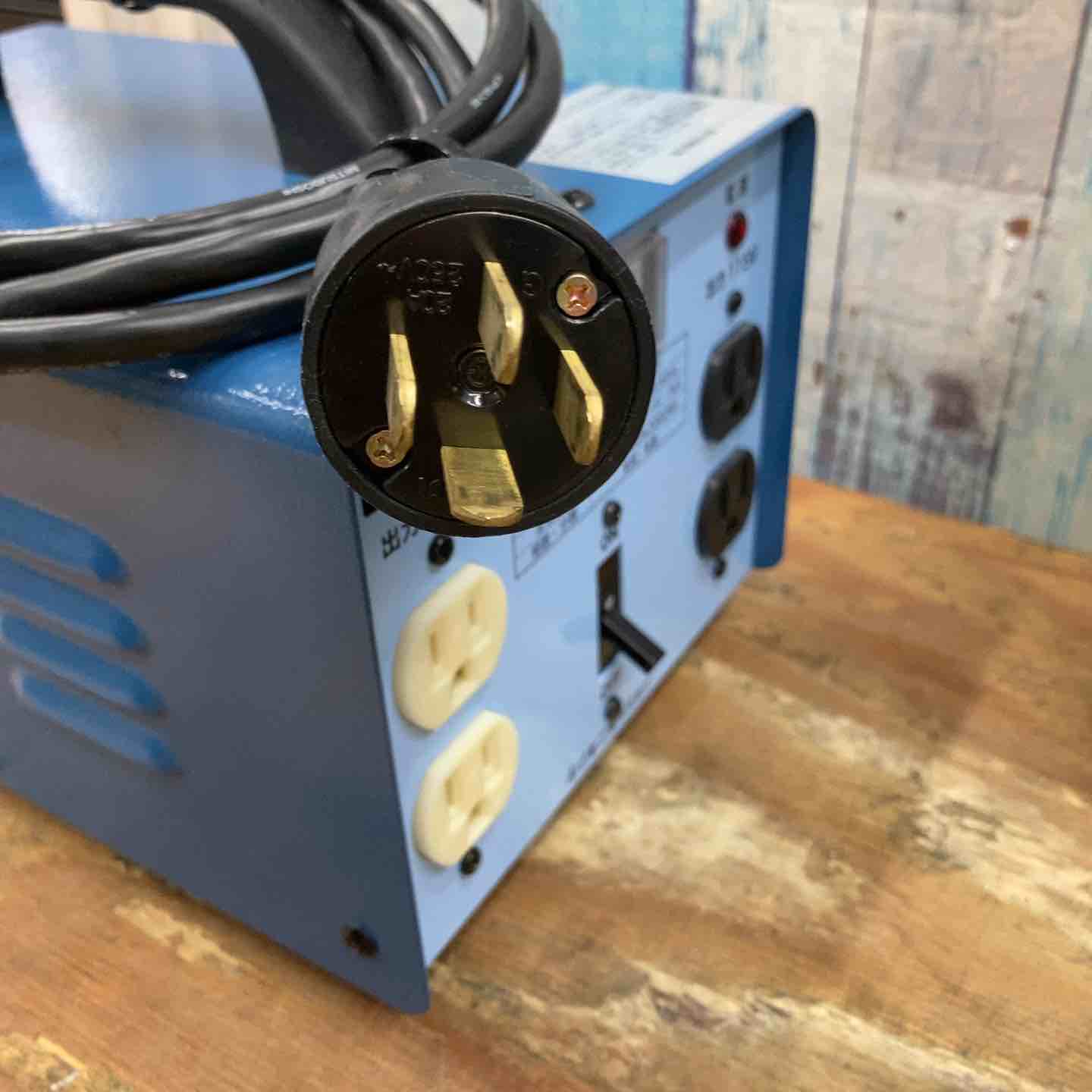 日動工業 降圧専用トランス TB-300D