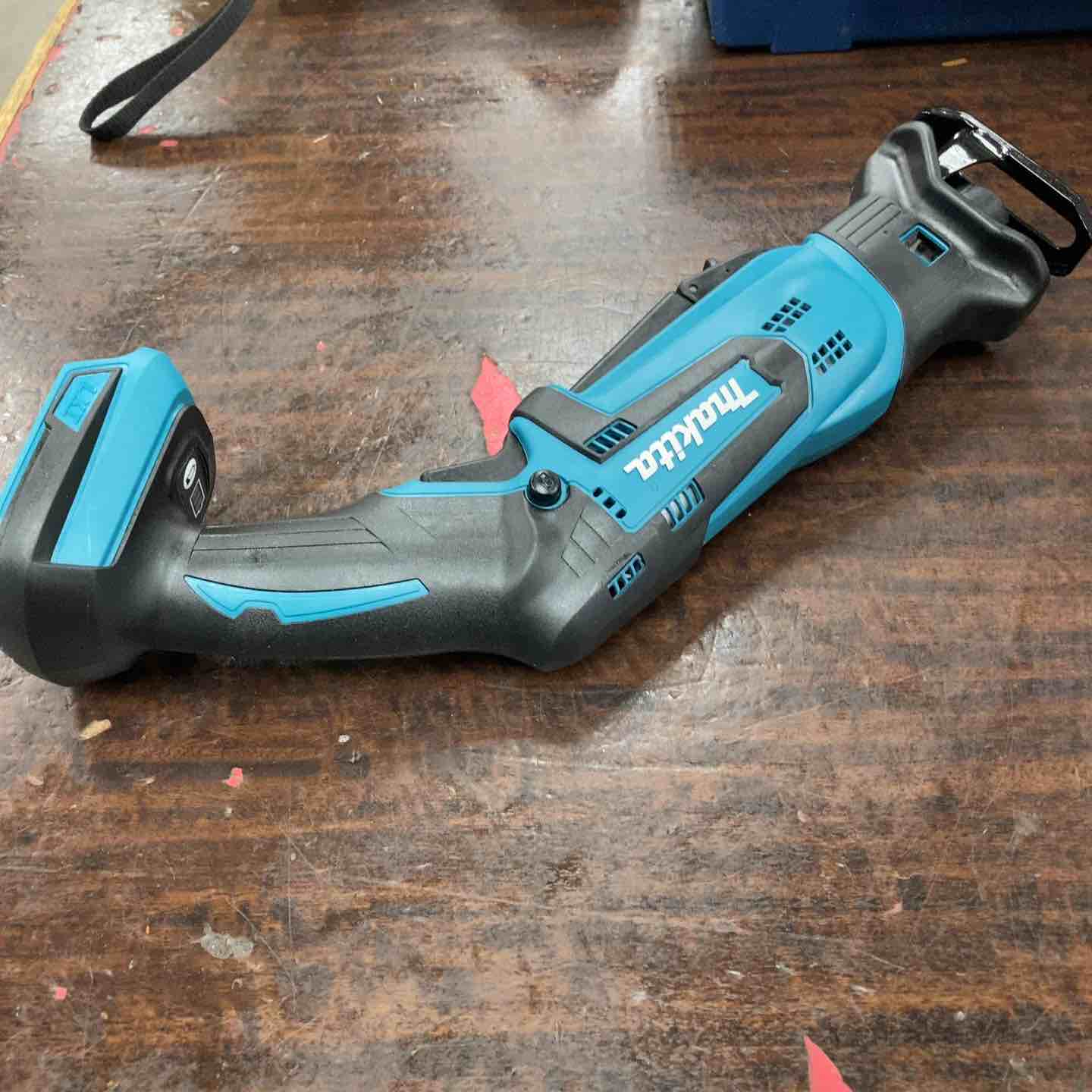 マキタ makita JR184DZ 充電式レシプロソー【市川行徳店】【店頭取引限定】【未使用】管理番号：ITYB583R7FVA 楽天市場】マキタ(makita) 充電式レシプロソー JR184DZ 18V 本体のみ＋