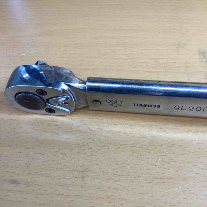 東日(TOHNICHI) プレセット形トルクレンチ QL200N4 現状品 ジャンク 保証なし ノークレームノーリターンでお願いします 【越谷店】
