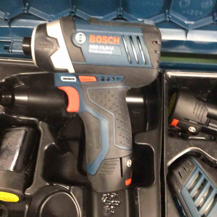 【039】【102】ボッシュ(BOSCH) コードレスセーバーソー GSA10.8V-LI + インパクトドライバー GDR10.8-LI + バッテリー4個 + 充電器セット【戸田店】