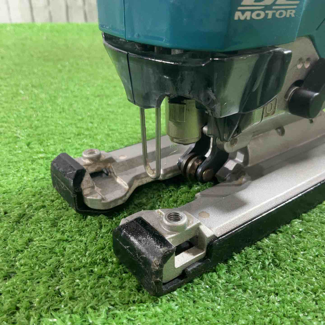 ★マキタ(makita) コードレスジグソー JV182DZK【川口店】
