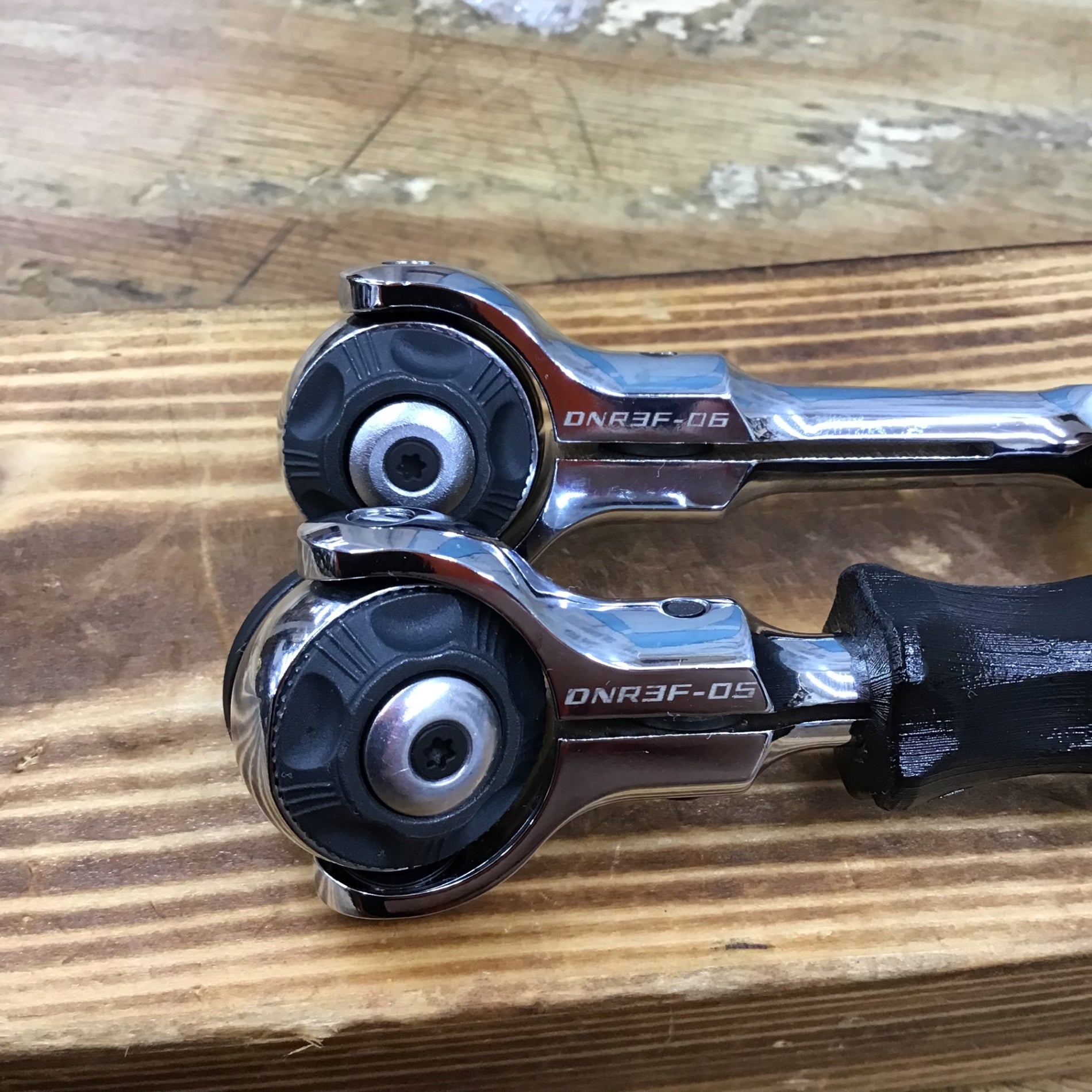 未使用 DEEN　3/8sq. 9.5 ラウンド フルターン スイベルラチェット　ショートボディ DNR3F-06 スイベル ラチェット ファコム ディーン