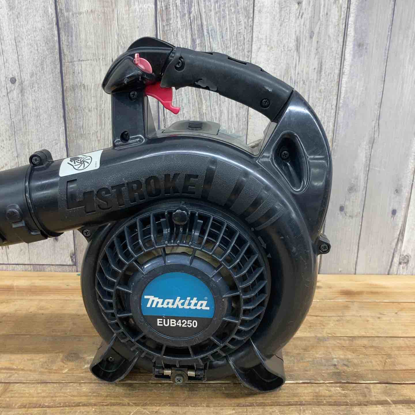 マキタ EUB4250SP エンジンブロワ【市川行徳店】【店頭取引限定】【中古】管理番号：ITDUAOEOHV50 買取実績】マキタ エンジンブロワ EUB4250SP [東京都西東京市] 西東京店
