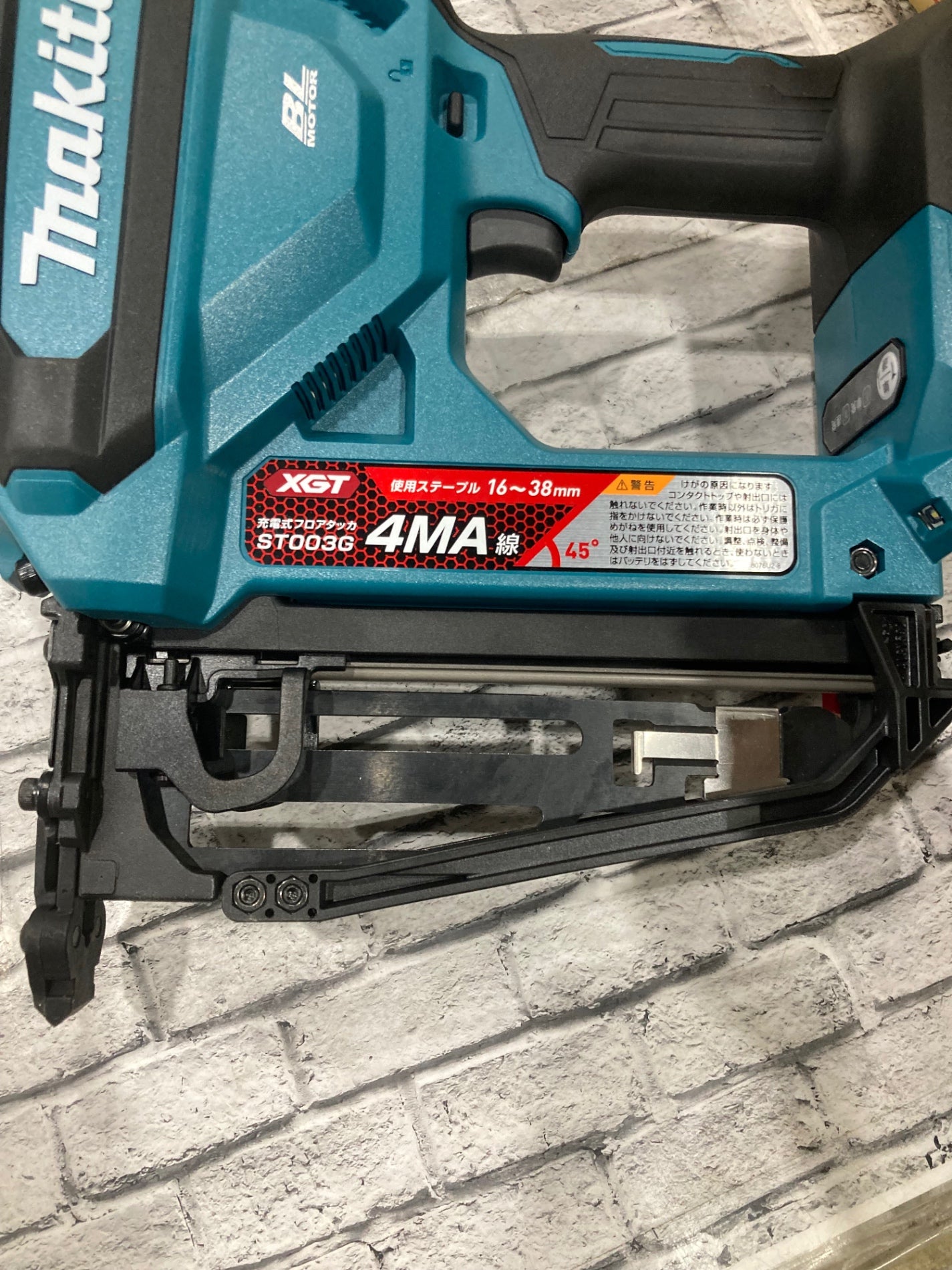 ☆マキタ(makita) コードレスフロアタッカ ST003GZ【川口店】 – アクト