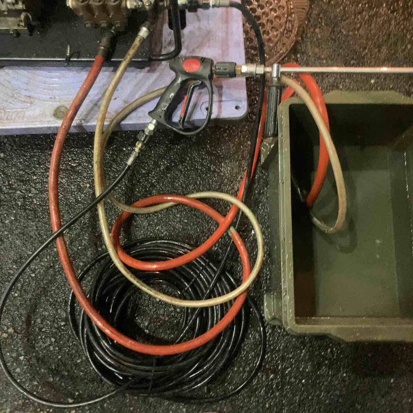 店頭受取り限定】エンジン高圧洗浄機 型式不明 ロビンエンジン 【町田