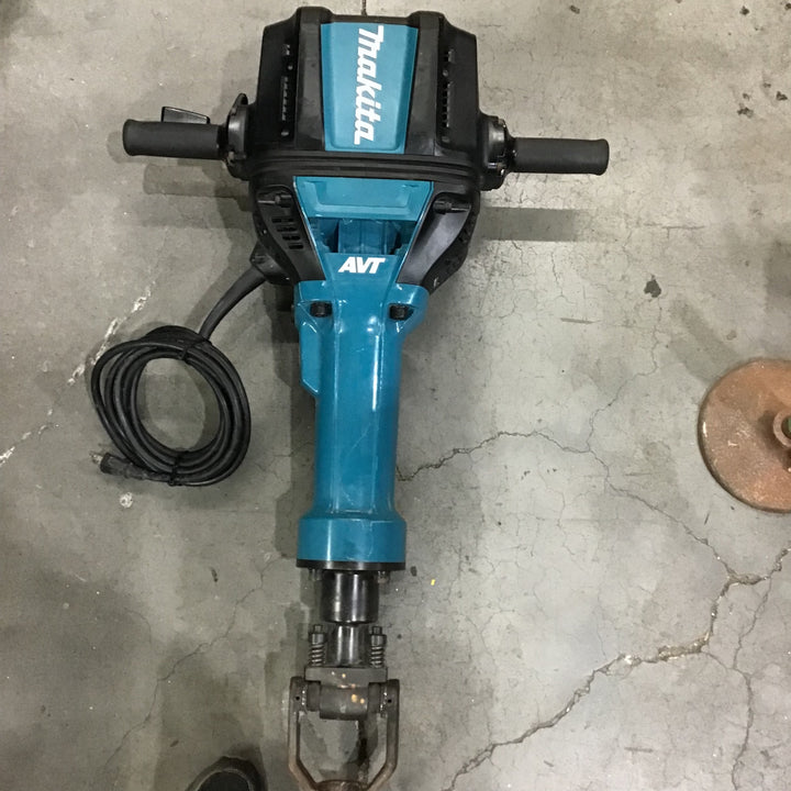 【店頭受取り限定】★マキタ(makita) 電動ハンマ HM1812【川口店】