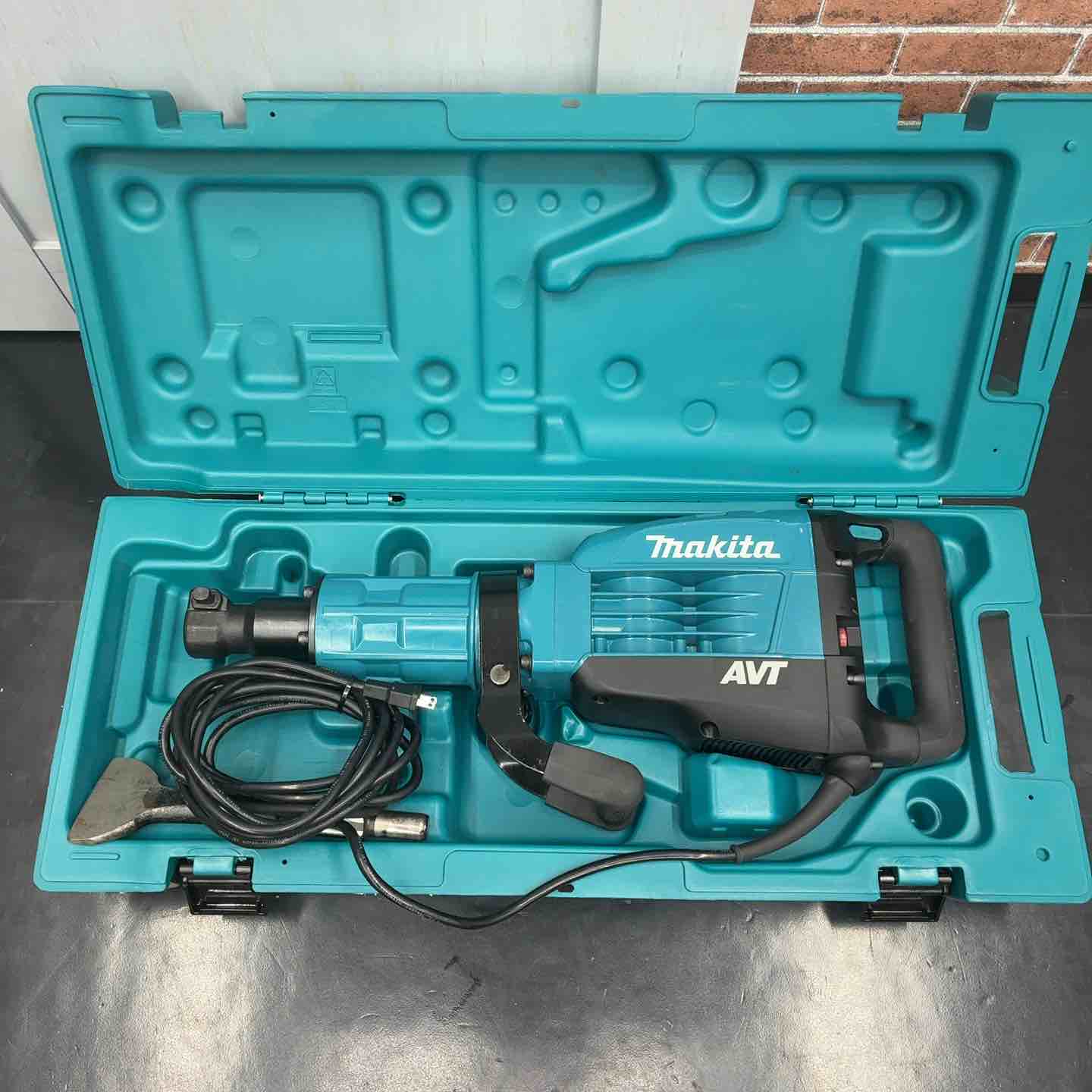 マキタ(makita) 電動ハンマ HM1317C【藤沢店】 マキタ(makita) 電動ハンマ HM1317C【藤沢店】 – アクトツール