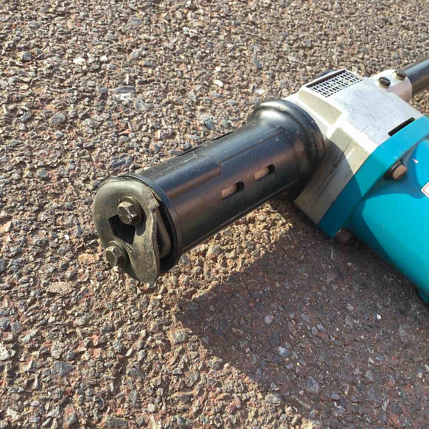 ☆マキタ(makita) 電動ケレン ロングハンドルタイプ HK1800L【越谷店