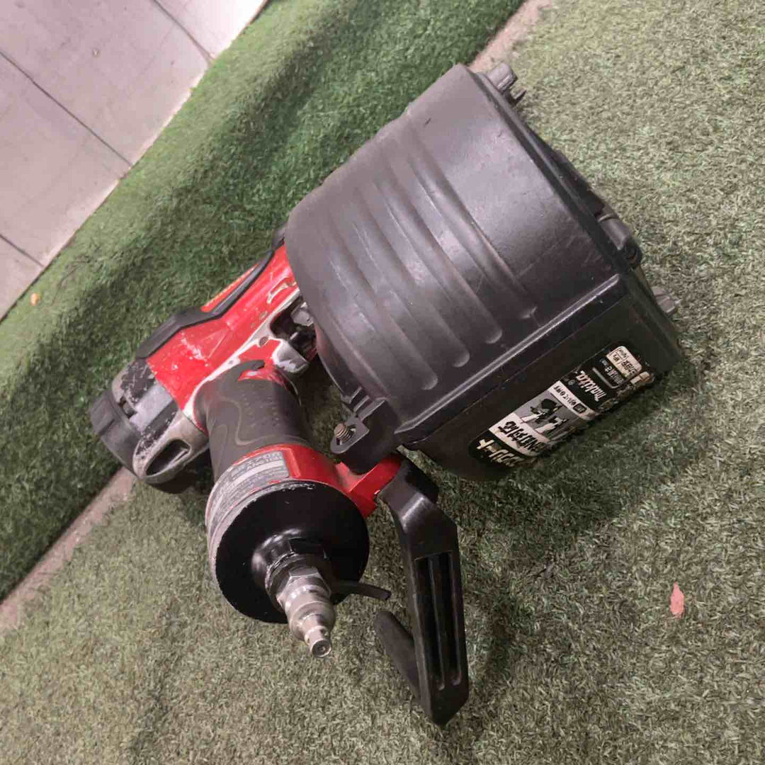◇マキタ(makita)  高圧エア釘打ち機 AN610H 動作確認済【川口店】