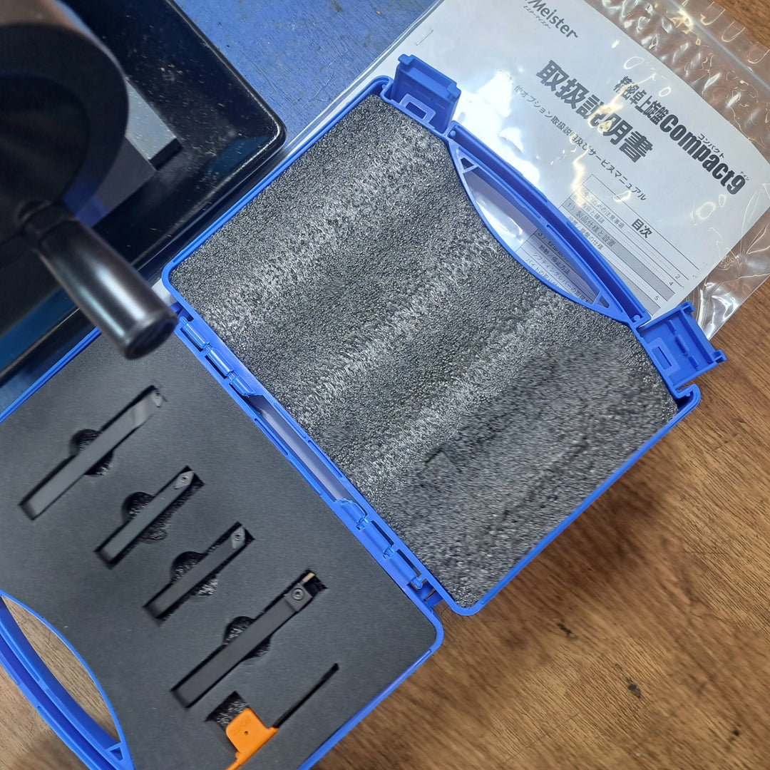 【店頭受取り限定】東洋アソシエイツ ミスターマイスター(Mr.Meister) 卓上ミニ旋盤 compact9 超硬バイト4本セット付【岩槻店】