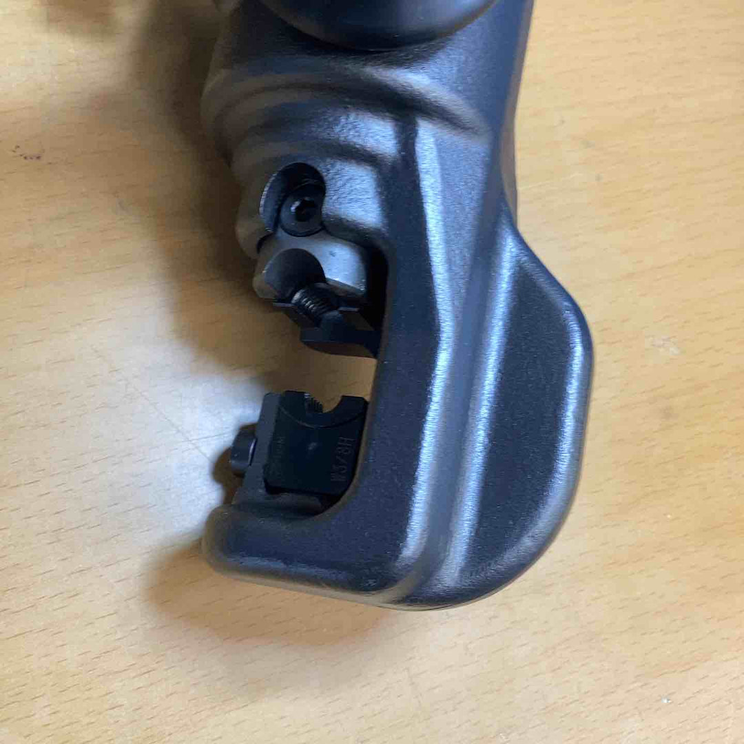 ★マキタ(makita) コードレス油圧式全ネジカッター SC121DRG【越谷店】