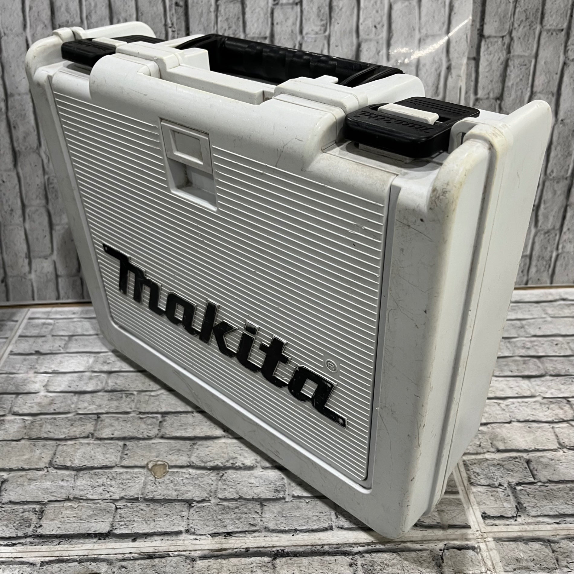 ☆マキタ(makita) コードレスインパクトドライバー TD138DRFX【川口店