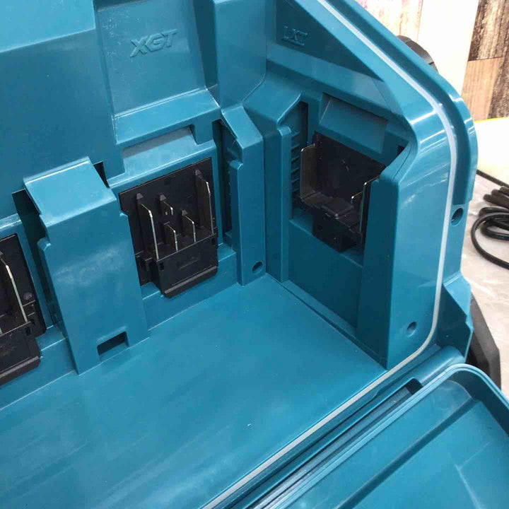【中古品】★マキタ(makita) コードレススタンドライト ML008G【八潮店】