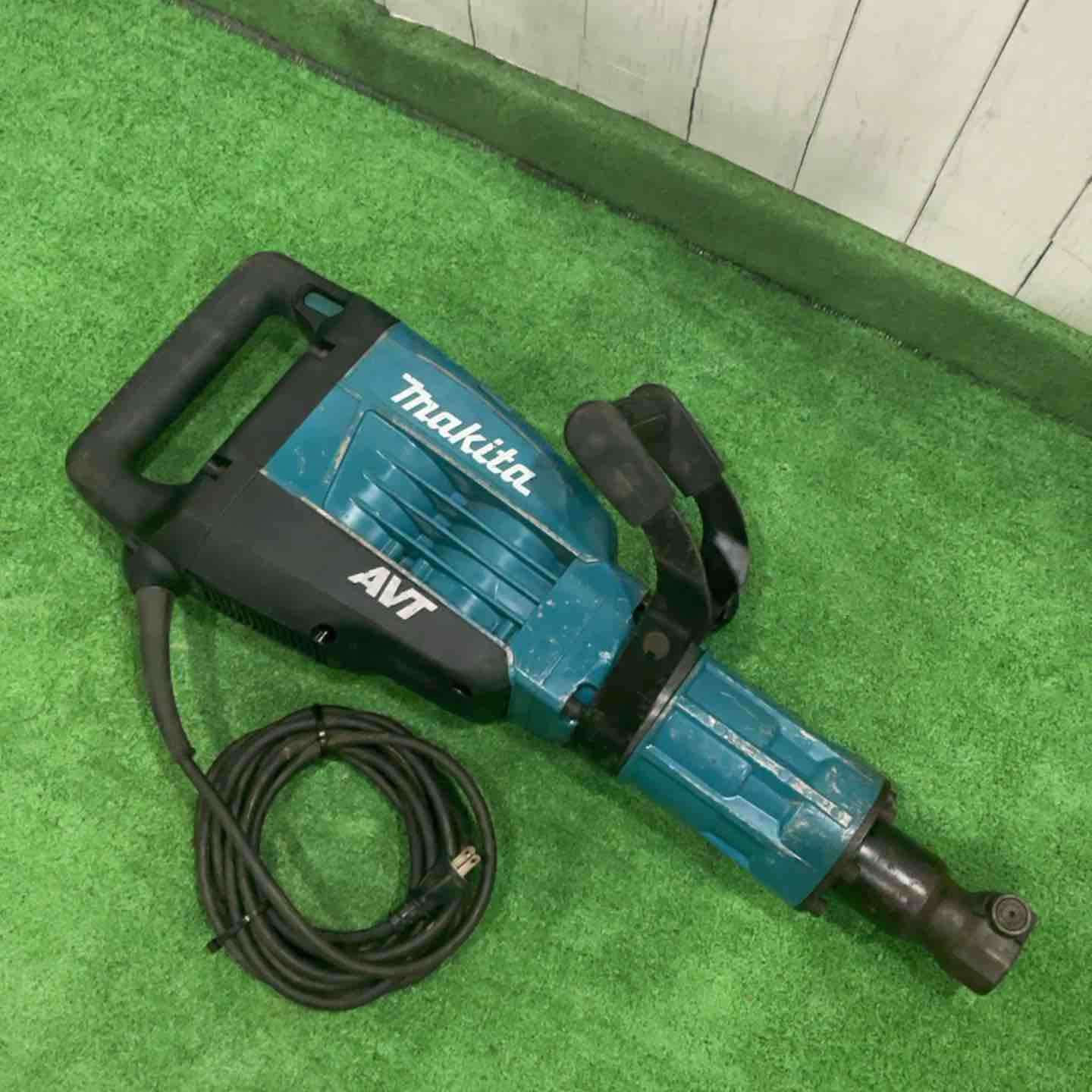 店頭受取り限定】☆マキタ(makita) 電動ハンマ HM1317C【川口店 店頭受取り限定】☆マキタ(makita) 電動ハンマ HM1317C【川口店