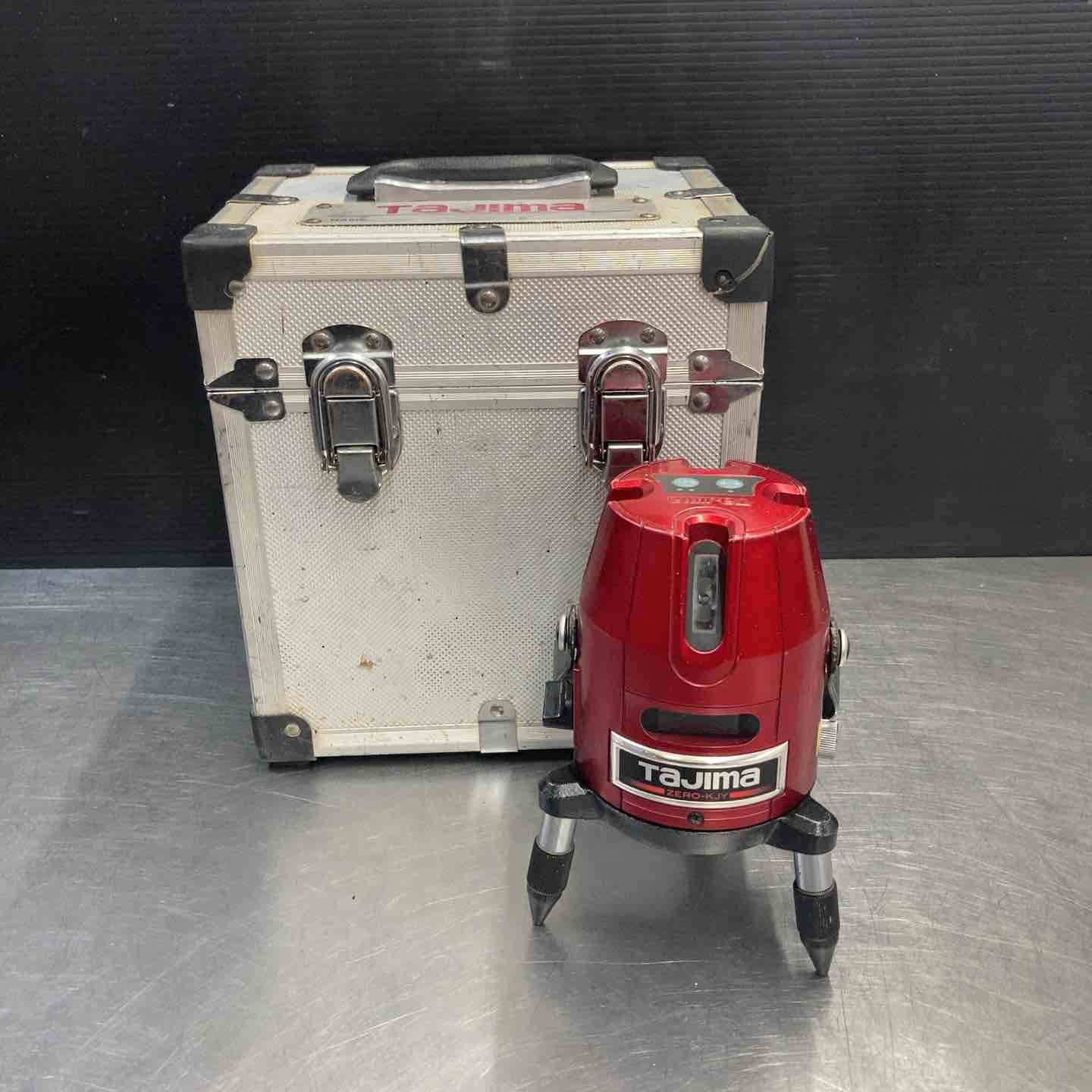 Tajima レーザー墨出し器　ZERO-KY【店頭取引限定】【中古品】1点限り早い者勝ち！ 中古品】タジマ(Tajima) レーザー墨出し器 矩十字・横 ZERO-KJY【所沢