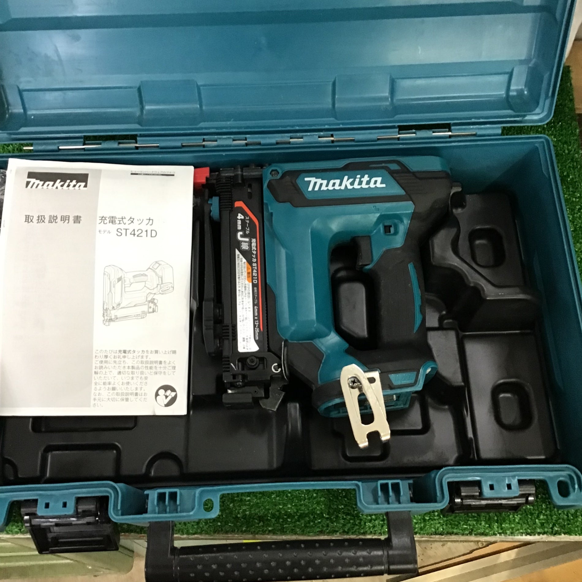 ☆マキタ(makita) コードレスタッカー ST421DZK【町田店 ☆マキタ(makita) コードレスタッカー ST421DZK【町田店