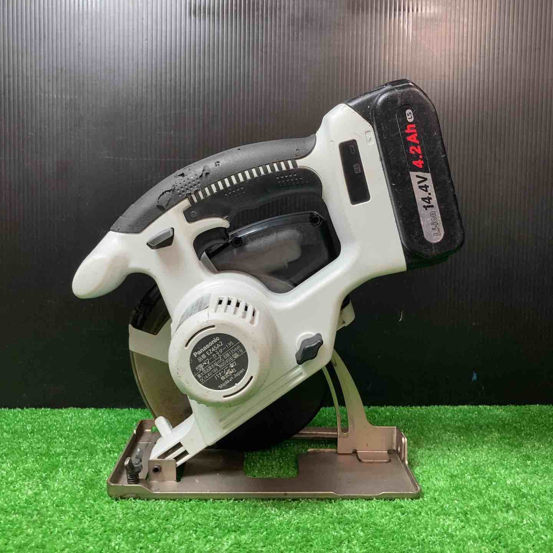 ◇パナソニック(Panasonic) コードレスチップソーカッター EZ45A2X-H 本体 グレー 14.4V4.2Ahバッテリー付【岩槻店】