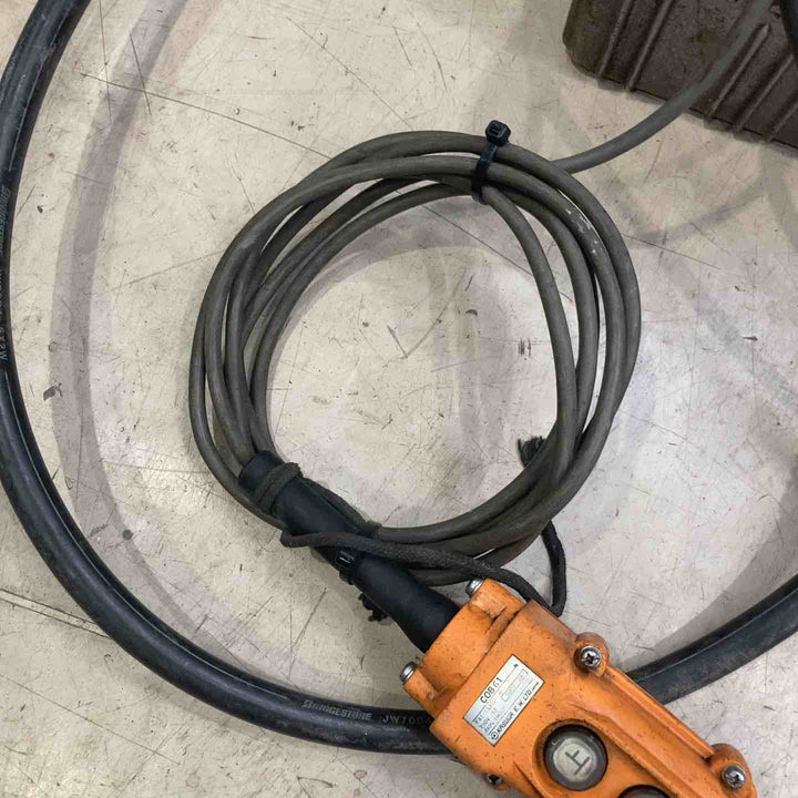【店頭受取り限定】泉精器(IZUMI) 電動リモコン式油圧ポンプ R14E-F【町田店】
