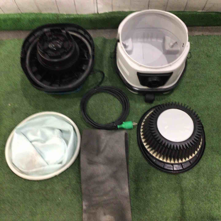 ◇マキタ(makita) 乾式 集じん機 482(P) 動作確認済【川口店】