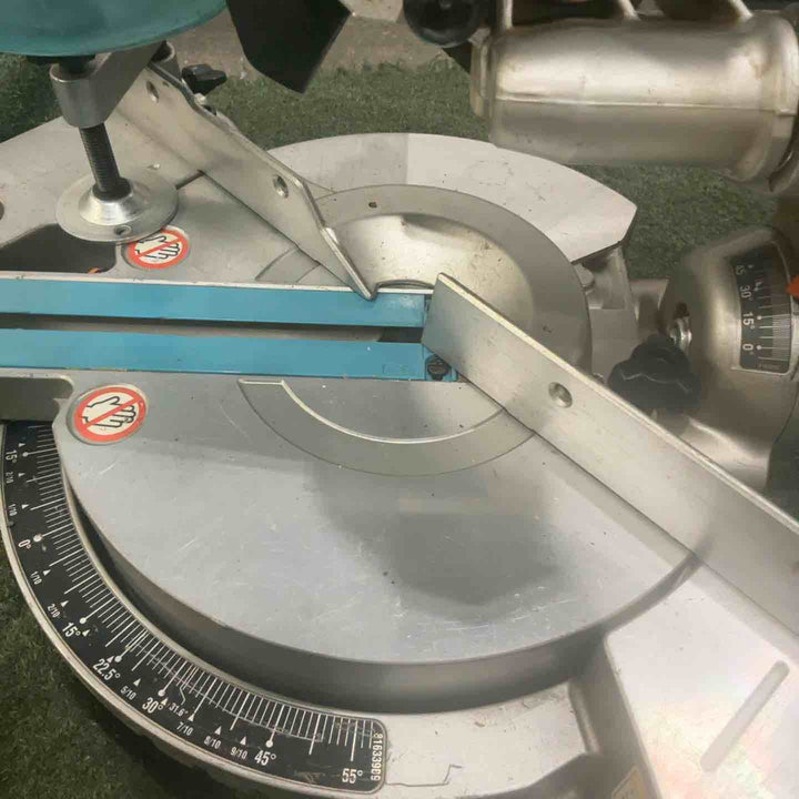 ★マキタ(makita) コードレススライドマルノコ LS714DZ 動作確認済【川口店】