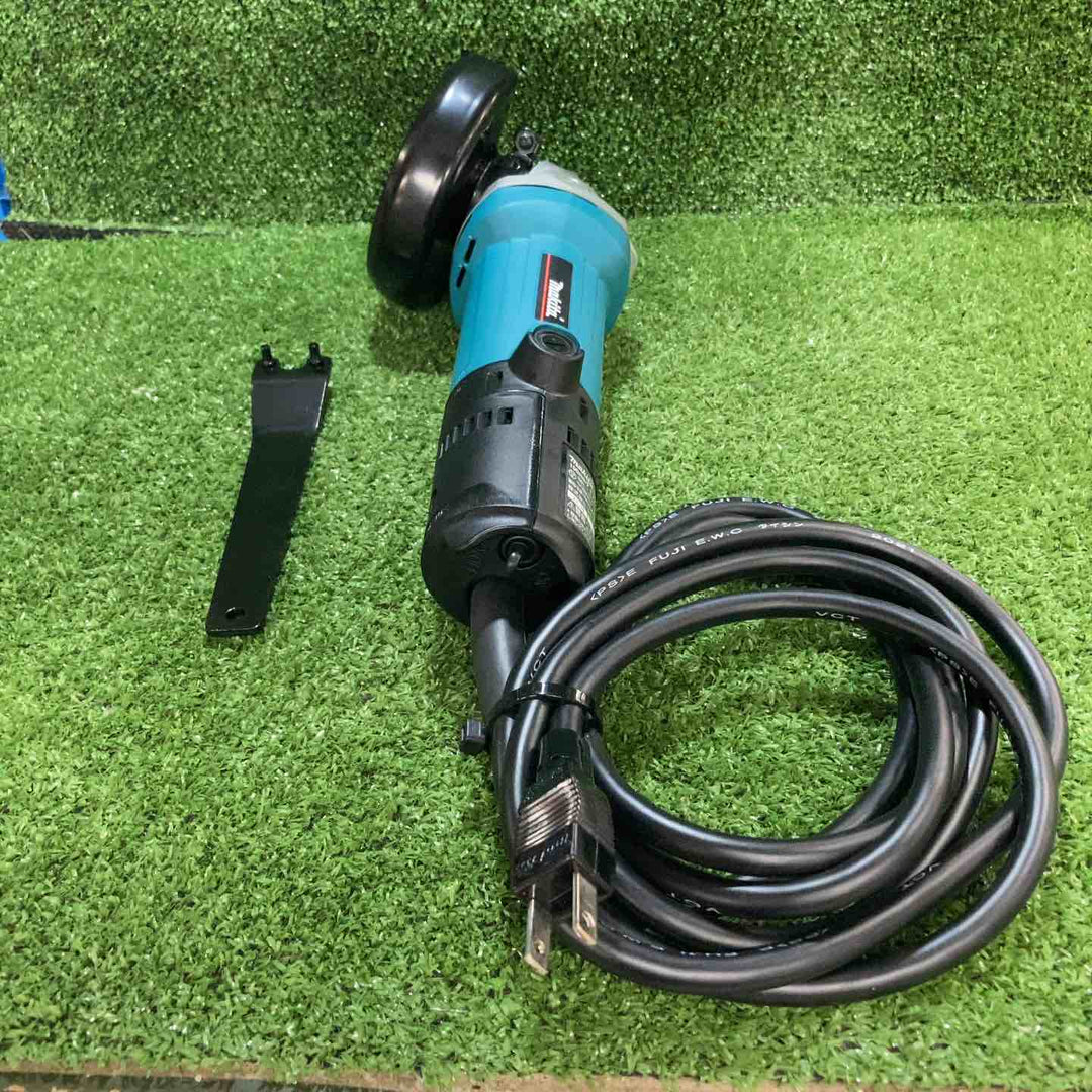 ◇マキタ(makita) 100mmディスクグラインダ ボディ角度15°  9533BH【川崎店】