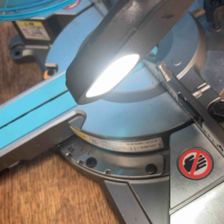 ★マキタ(makita) 165mm コードレススライドマルノコ LS001GZ　本体のみ【岩槻店】