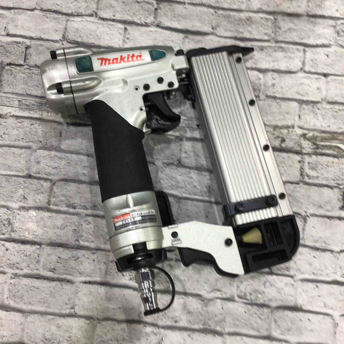 ☆マキタ(makita) 常圧ピンネイラ AF351【川口店】 – アクトツール