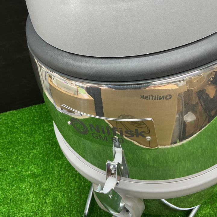 【未使用品】ニルフィスク 業務用掃除機 クリーンルーム仕様 GM80P HEPA 本体一式 (クラス100対応)【電材館越谷店】