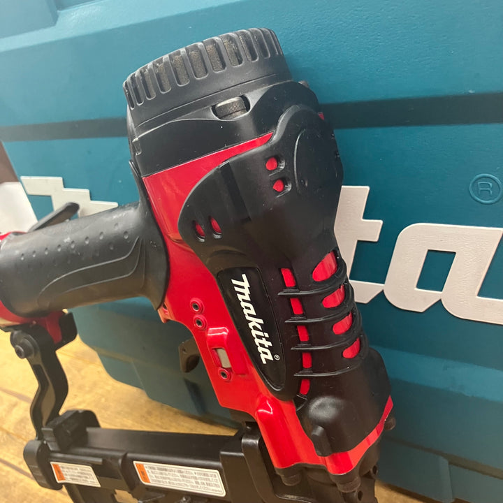 ★マキタ(makita) 高圧フロアタッカ AT450HA【所沢店】