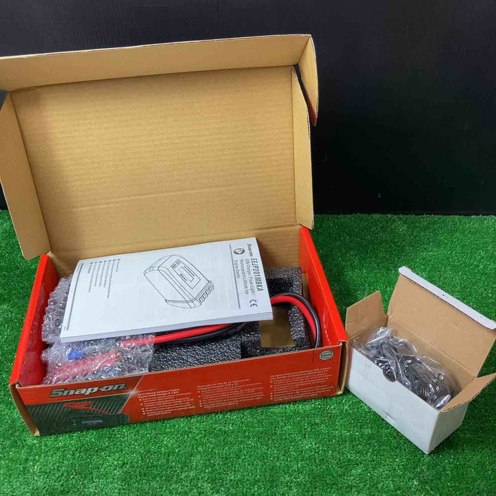 スナップオン/Snap-on リチウムイオンコンパクトエンジンスターター EEJP201MBKA-J + アダプター EEJP200M-2J 【岩槻店】