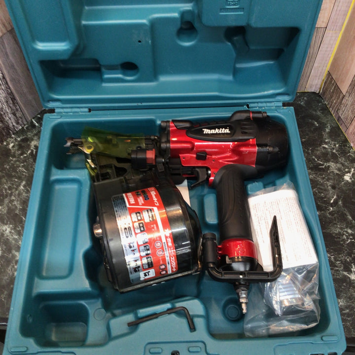 ★マキタ(makita) 高圧エア釘打ち機 AN931H【八潮店】