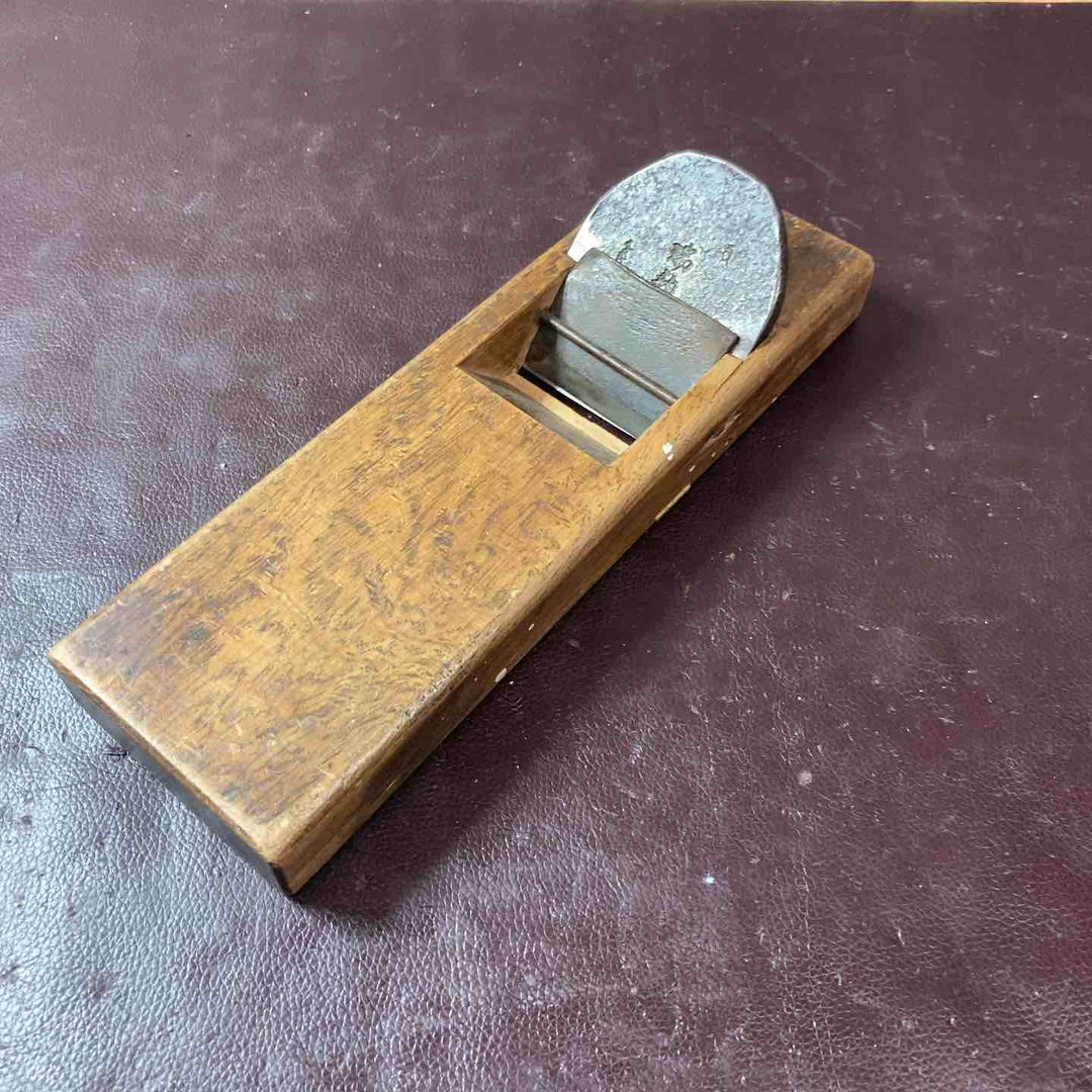 【中古品】 鉋(かんな) 三代目千代鶴 千代鶴貞秀作 瑞龍 鑿・大工道具 他 【東大和店】