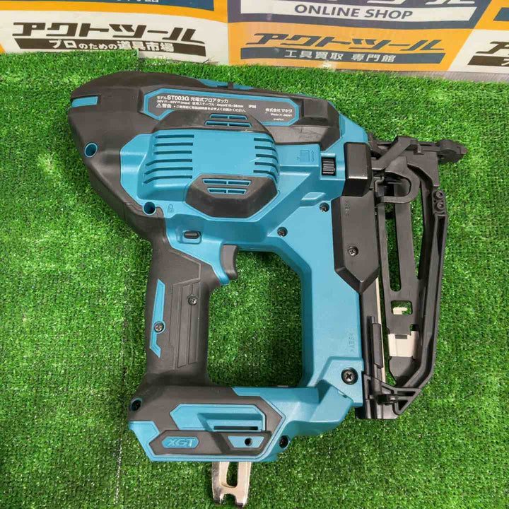 ★マキタ(makita) コードレスフロアタッカ ST003GZ【草加店】