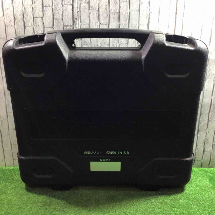 ◇パナソニック(Panasonic) コードレスジグソー EZ4541LN1S-B（黒）【川口店】