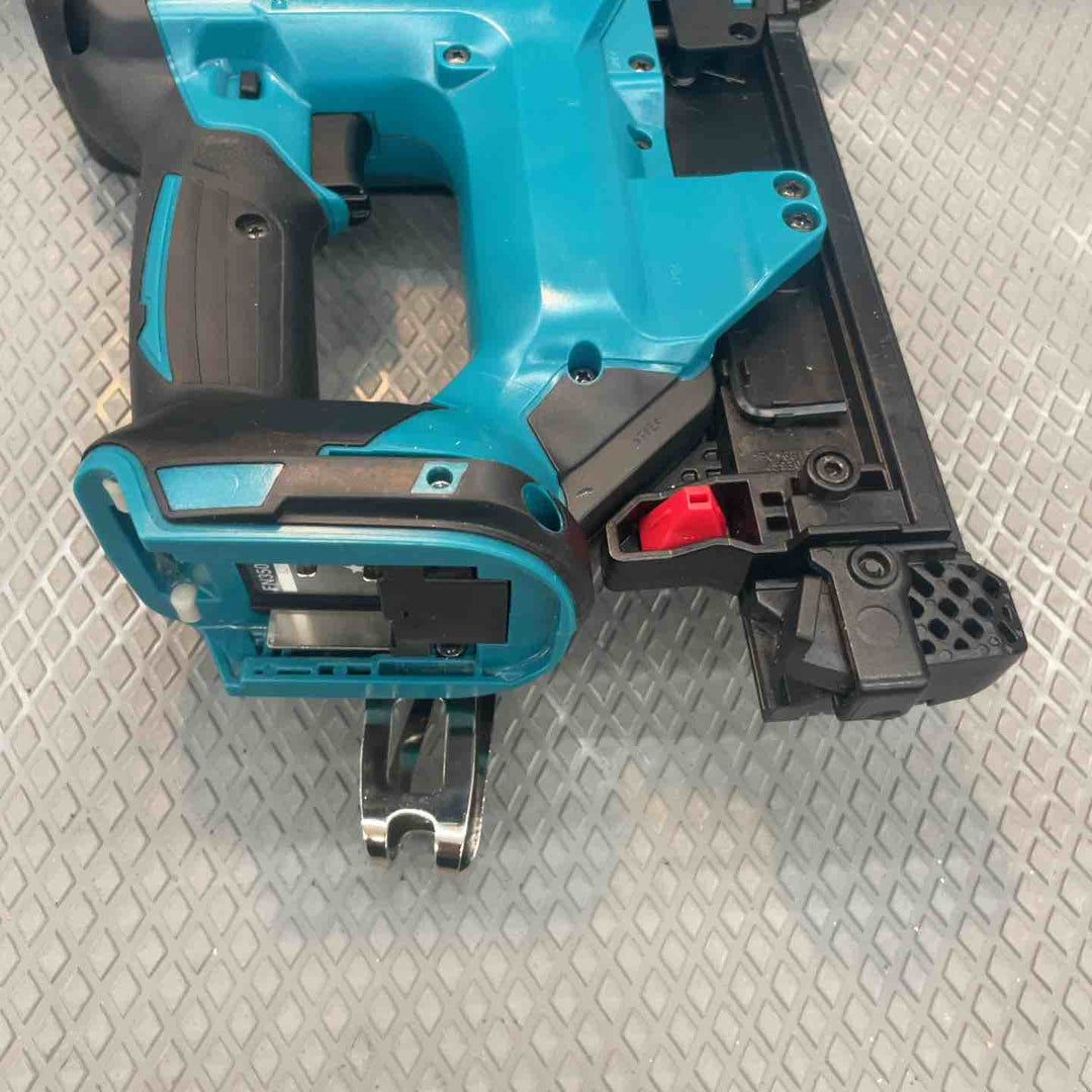 ★マキタ(makita) コードレスフィニッシュネイラ FN350DRG【所沢店】